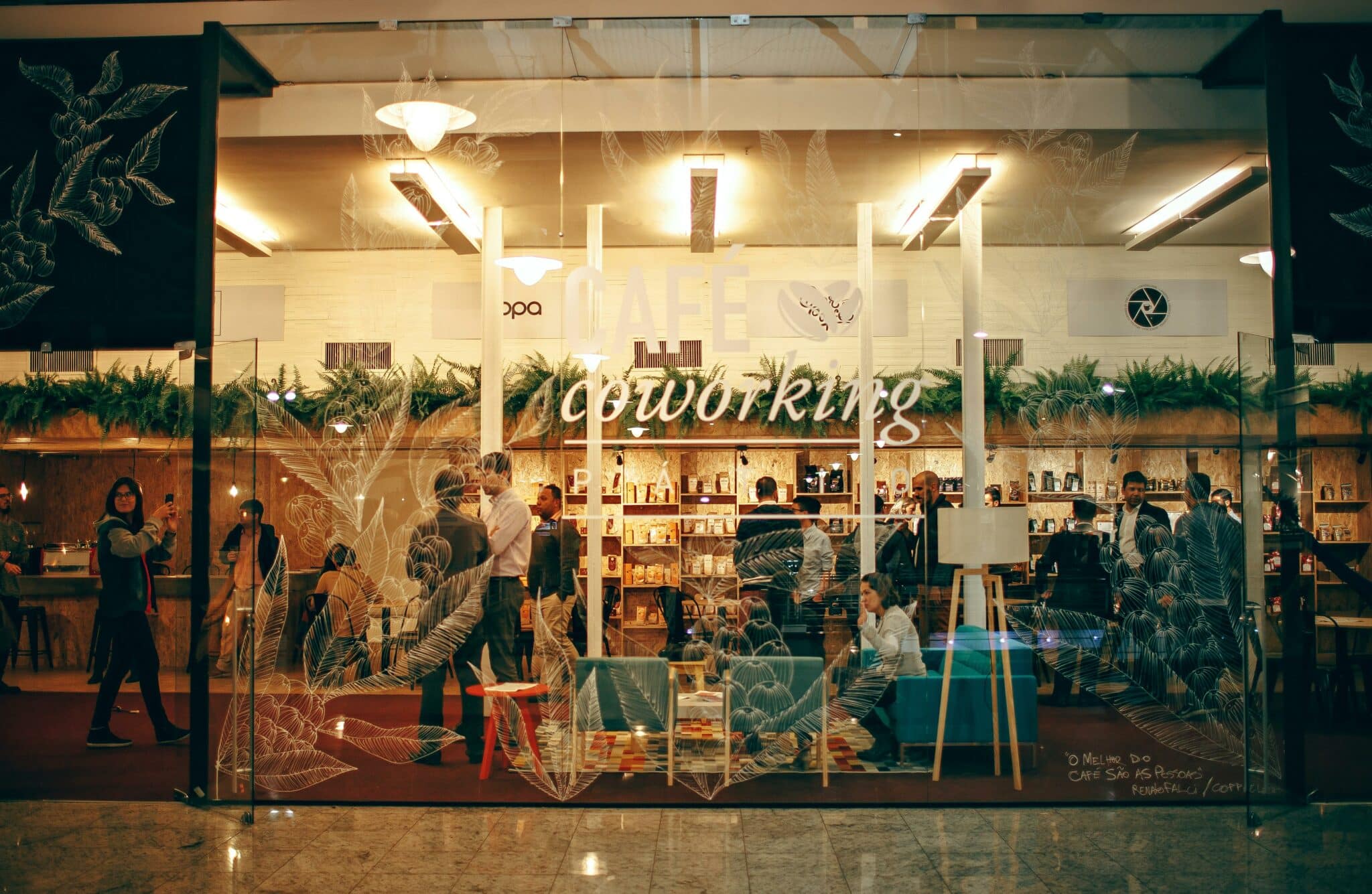Gérez un espace de coworking ? Découvrez comment réduire vos coûts et votre impact avec des actions écoresponsables concrètes.